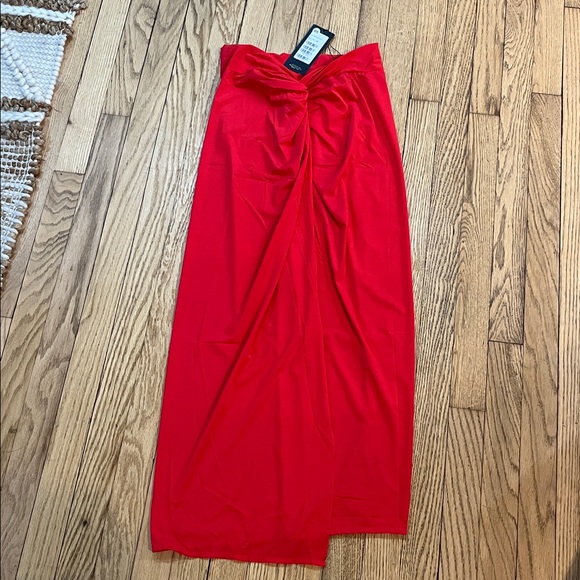 ❄️SNOW SALE❄️ Vix Paula hermanny karen skirt in red - new with tags - Picture 2 of 4